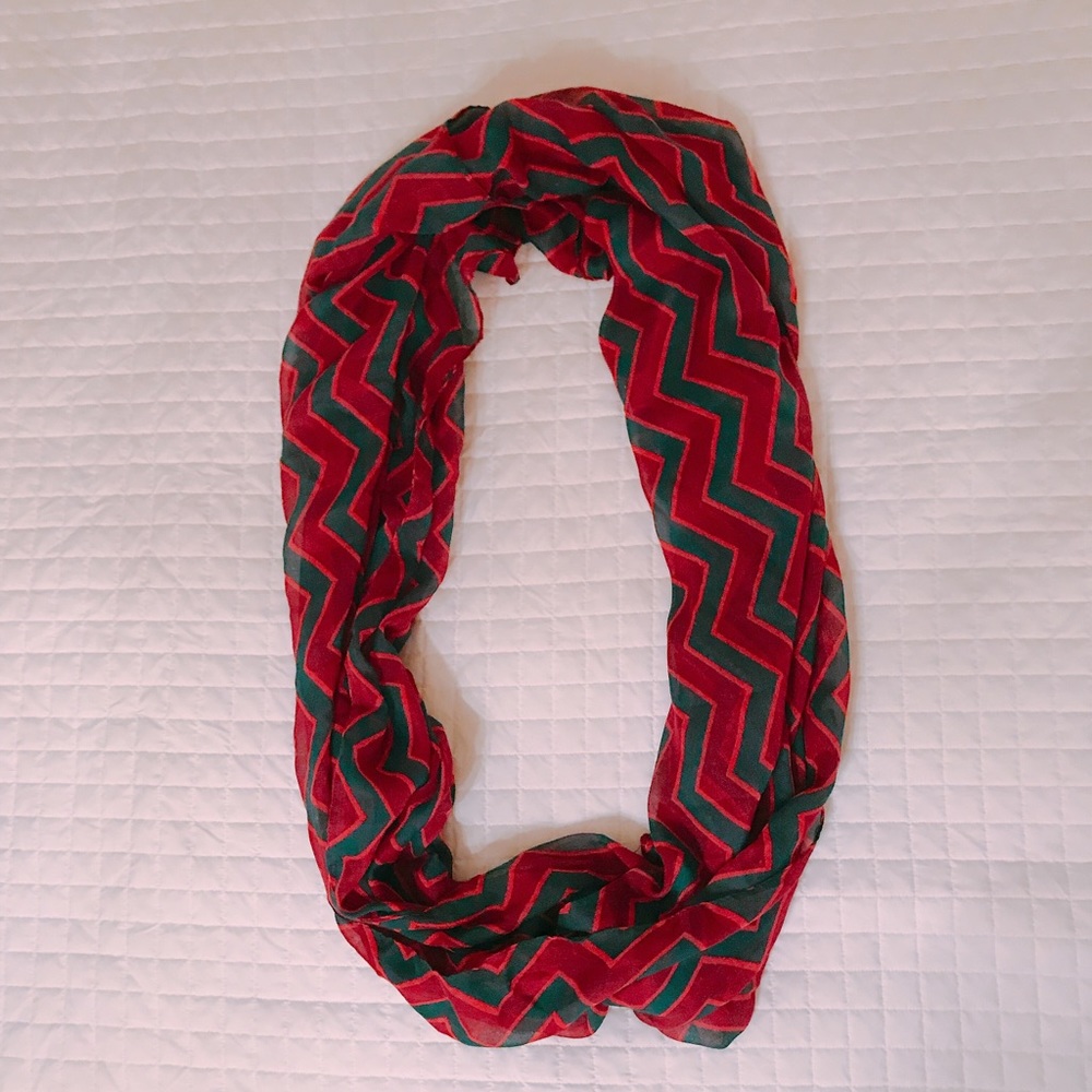 Lightweight scarf